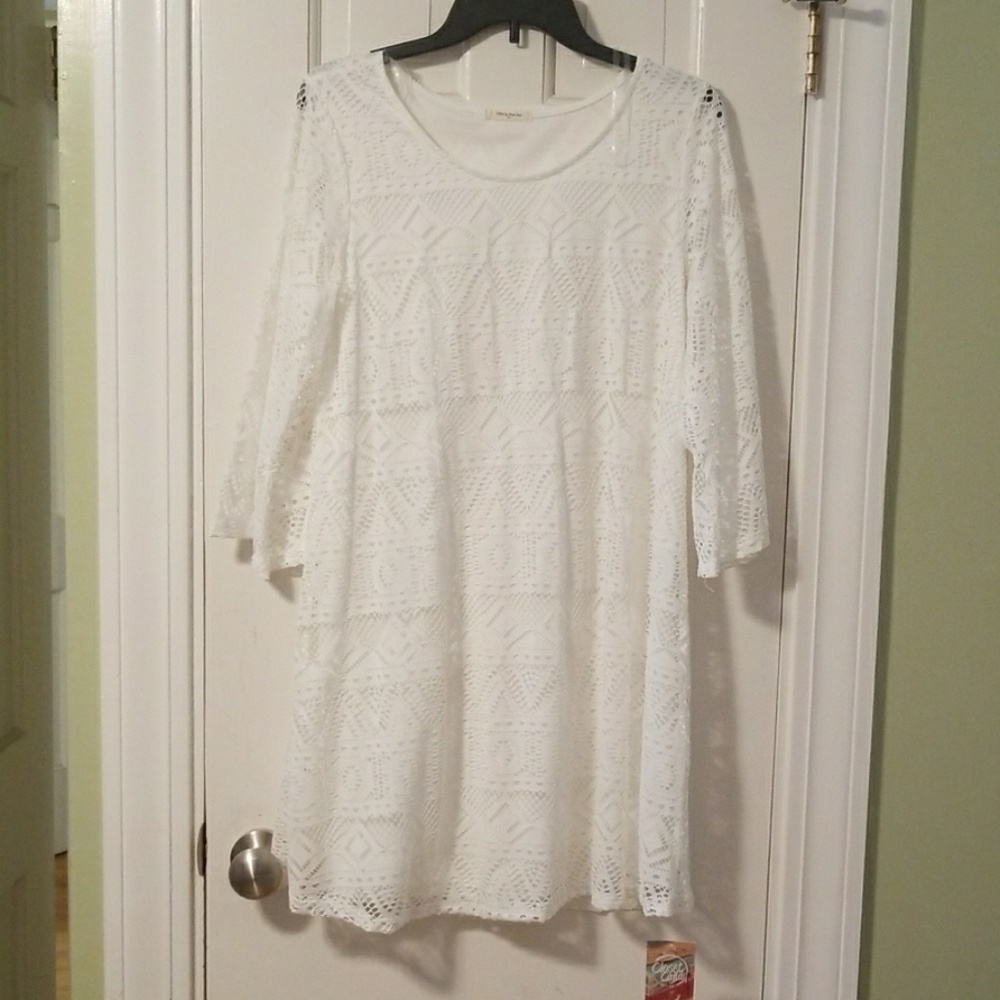 Closet candy lsize large white eyelet dress. Nwt